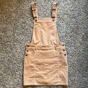 F21 || Beige mini skirt overall